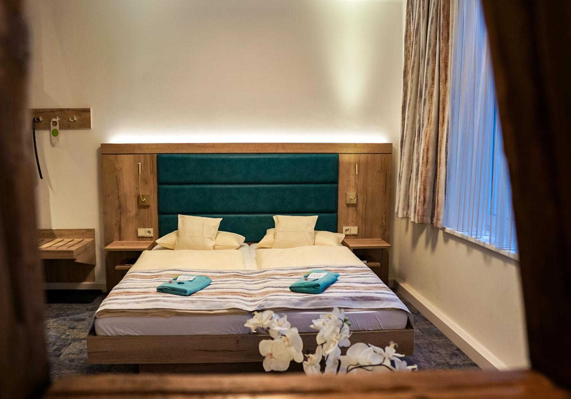 Frieden Hotel