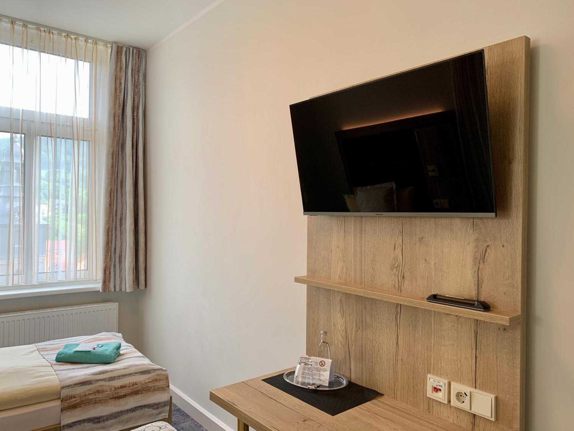 Frieden Hotel